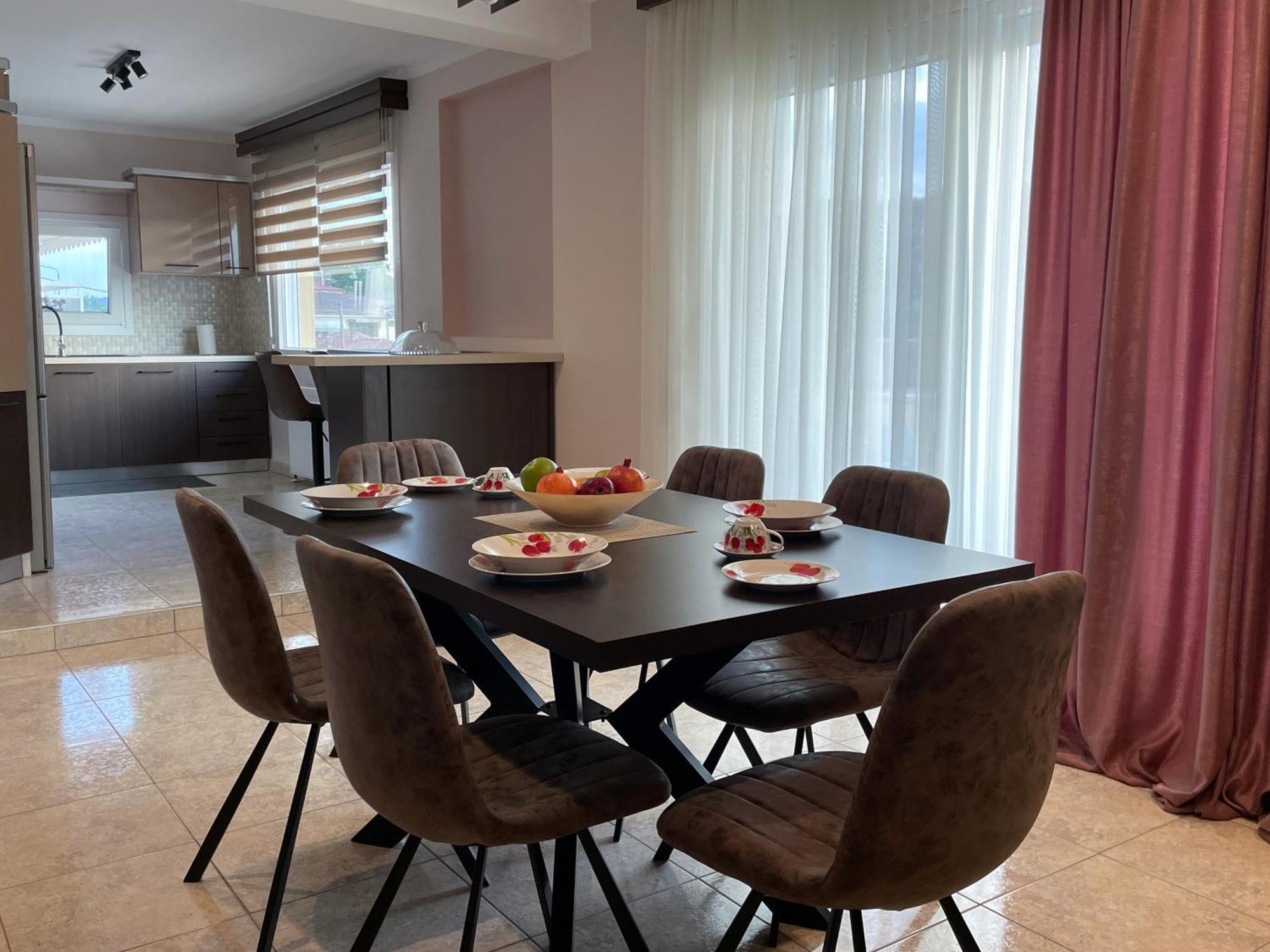 Aristides Guesthouse Krinídhes Eksteriør billede